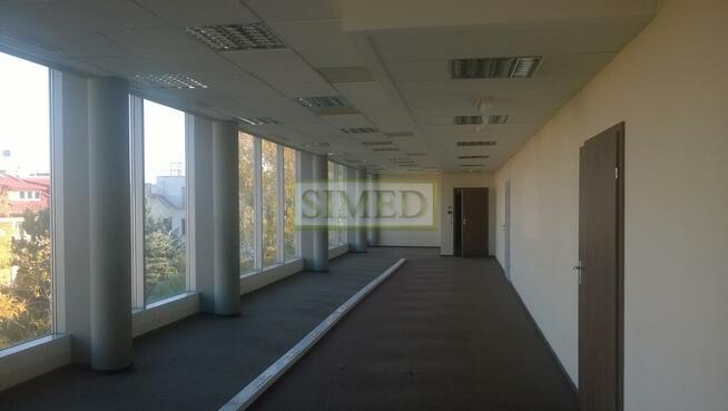 Biurowiec przy obwodnicy Warszawa