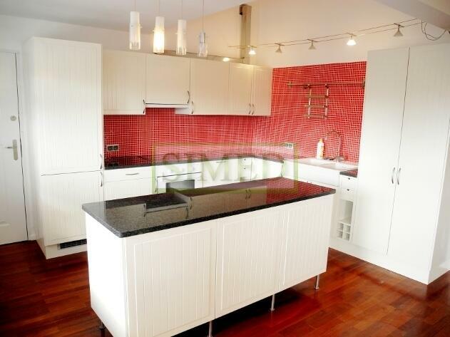 Zadbany, kameralny obiekt biurowy na Sadybie .