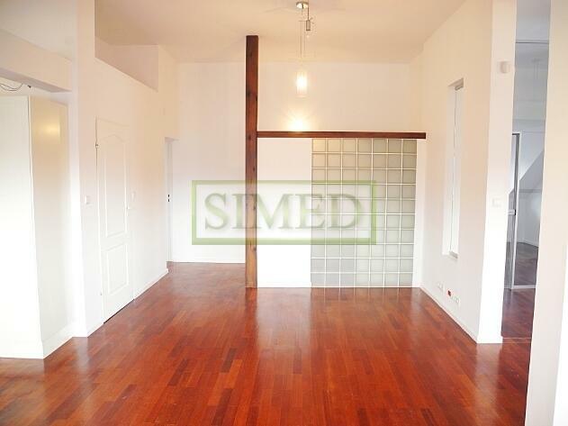 Zadbany, kameralny obiekt biurowy na Sadybie .