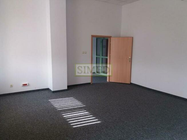 Biuro 5 pok. ,ochrona,monitoring,parking