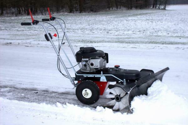 Zamiatarko-odśnieżarka Limpar 72 z silnikiem Honda GCV 170