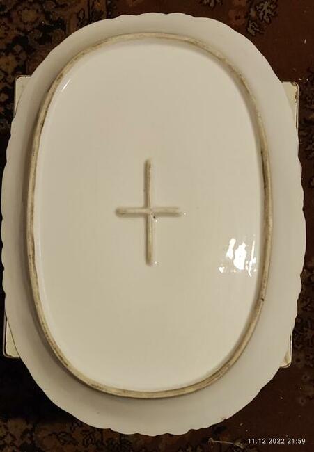 WYPRZEDAŻ porcelanowych, kryształowych i inne rożnych...