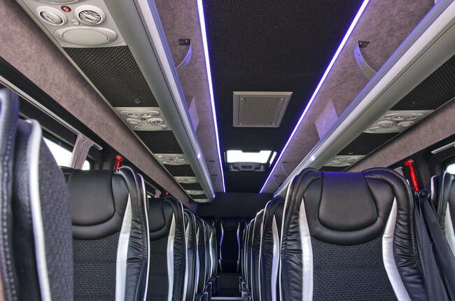 duży bus 24 os. VIP Września Poznań Gniezno Środa Wlkp