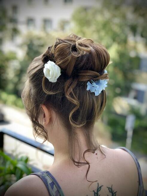 Makijaż i fryzura na każdą okazję