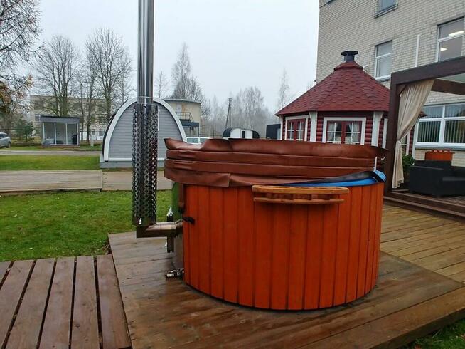 BALIA HOT TUB FIBERGLASS 1,8M Z PIECEM ZINTEGROWANYM SAUNA