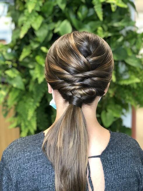 Makijaż i fryzura na każdą okazję