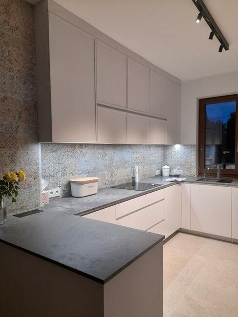 Producent mebli na wymiar pomiar/projekt/wycena/montaż