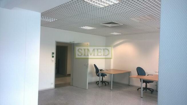 Biurowiec , 600 m 2 , biuro, usługi , Praga