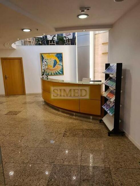 Centrum, otwarta przestrzeń , prestiżowy obiekt