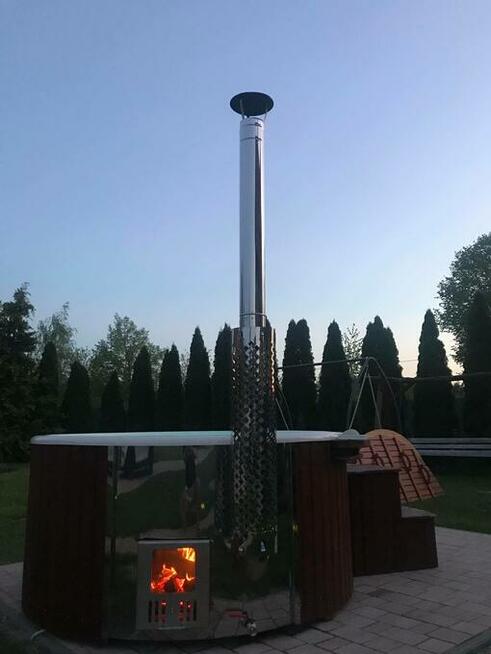 BALIA HOT TUB FIBERGLASS 1,8M Z PIECEM ZINTEGROWANYM SAUNA