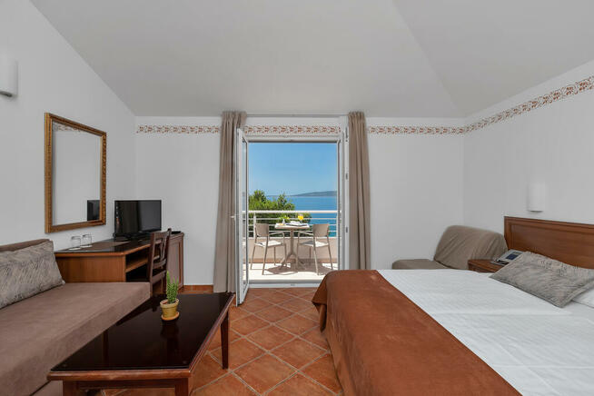 CHORWACJA 27.09-4.10 .2026 r. samolot Hotel 4* Pobyt 1990 zł