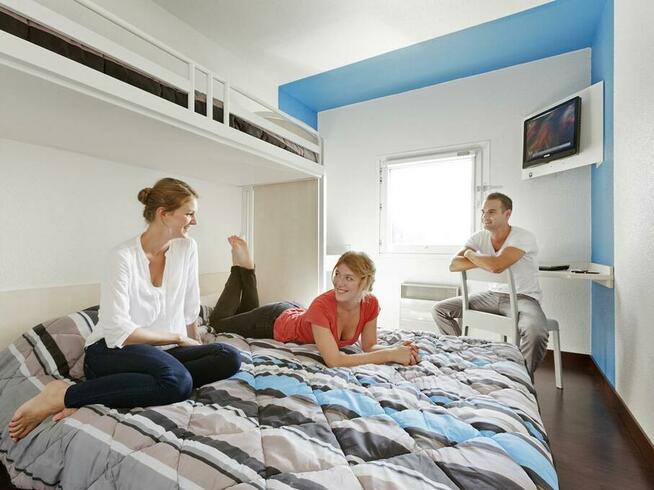 PARYŻ - DZIEŃ KOBIET ! 4 dni atrakcji samolot Hotel bb