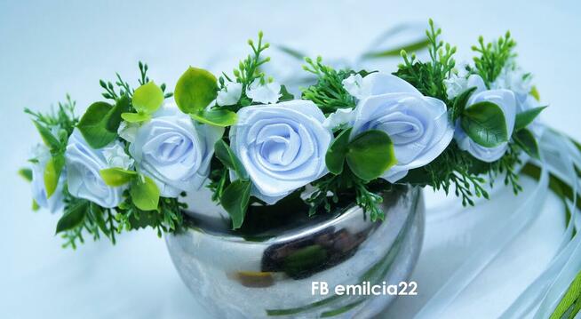 Wianek biel w zieleni Ślub Komunia