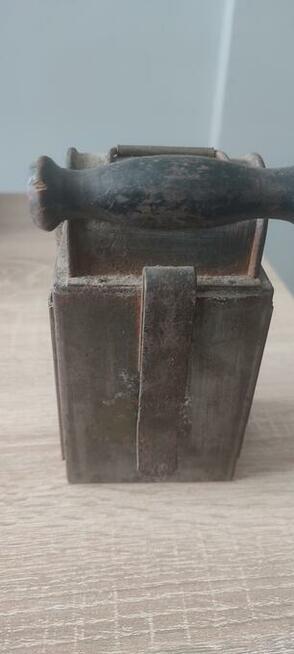 Ładna stara lampa kolejowa sygnowana