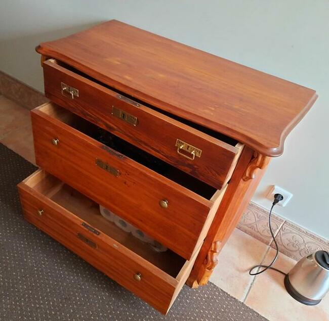 Komoda antyk przepiękna