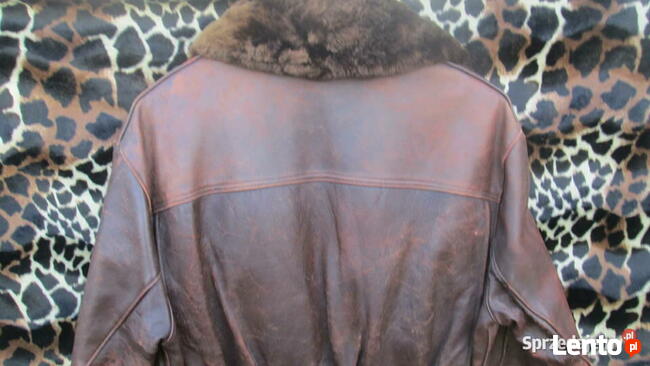 Kurtka skórzana idealna do rekonstrukcji wojskowych