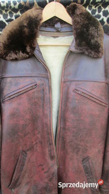 Kurtka skórzana idealna do rekonstrukcji wojskowych