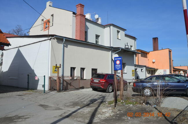 TUŻ PRZY DWORCU do wynajmu 127m2 parter Żywiec Dworcowa 51