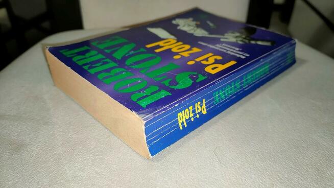 „Psi żołd” Robert Stone + GRATIS książka