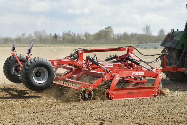 Agregat uprawowy COMPACT - BATYRA Maszyny Rolnicze