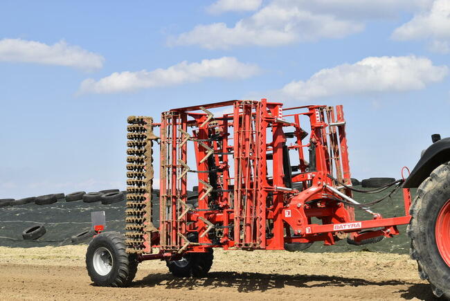 Agregat uprawowy COMPACT - BATYRA Maszyny Rolnicze