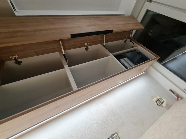 Meble na wymiar : kuchnia szafy garderoby, inne zabudowy