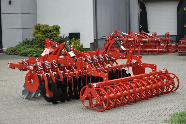 Brona talerzowa TOPDISC 3 m BATYRA Maszyny Rolnicze