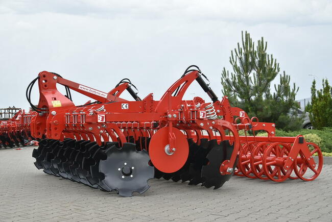 Brona talerzowa TOPDISC 3 m BATYRA Maszyny Rolnicze