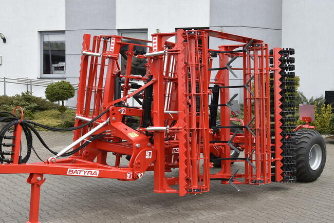 Agregat uprawowy COMPACT - BATYRA Maszyny Rolnicze