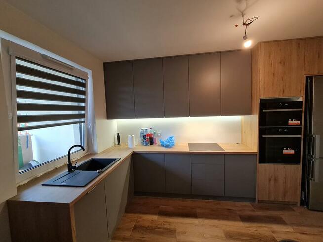 Meble na wymiar : kuchnia szafy garderoby, inne zabudowy