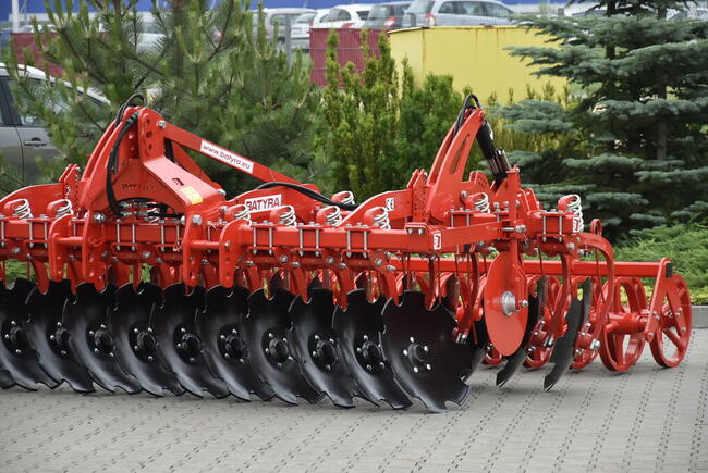 Brona talerzowa TOPDISC 3 m BATYRA Maszyny Rolnicze