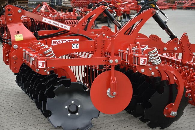 Brona talerzowa TOPDISC 3 m BATYRA Maszyny Rolnicze