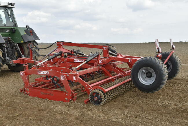 Agregat uprawowy COMPACT - BATYRA Maszyny Rolnicze