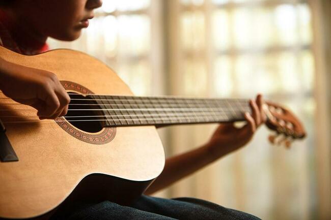 Obóz Gitarowy „Pozytywnie Nastrojeni” - ViaCamp.pl 2026