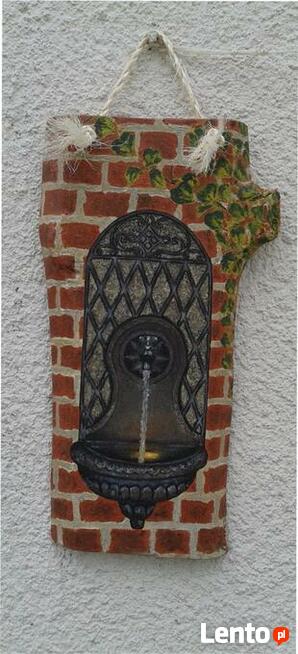 Kwiaty w wazonie obraz na desce sosnowej