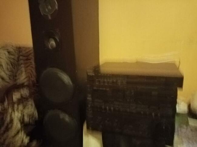 Wieża hifi philips +kolumny 2x 350wat +wzmacniacz radio i de
