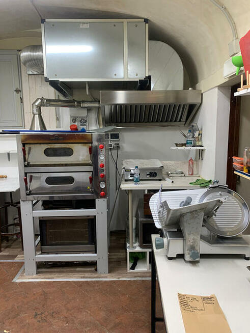 Na sprzedaż biznes restauracyjny we Włoszech Toskania Pistoi