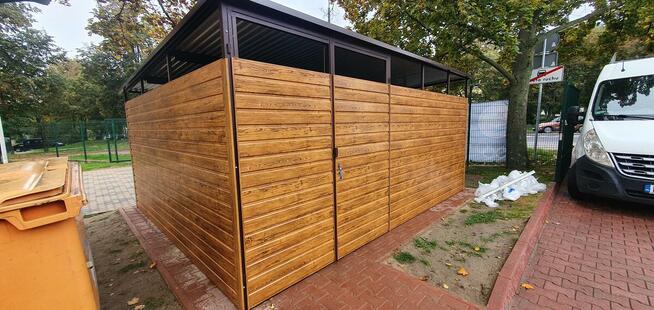 Garaż z drzwiami oraz bramą drewnopodobny Solidny Profil