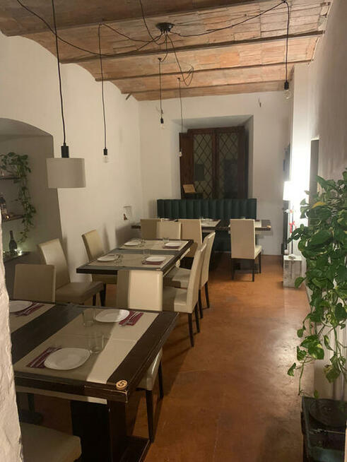 Na sprzedaż biznes restauracyjny we Włoszech Toskania Pistoi