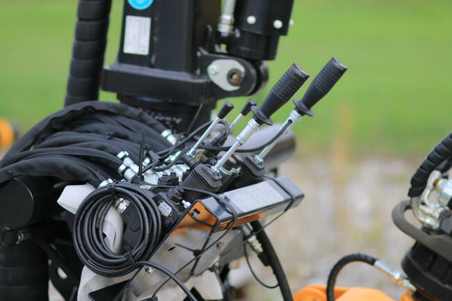 Dźwig 6,7m do drewna Żuraw z TUZ BIOMASA Rębak Przyczepa Leś