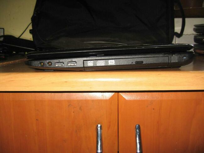 Nowy Laptop 17 cali z grafika Toshiba . Multimedialny gwaran