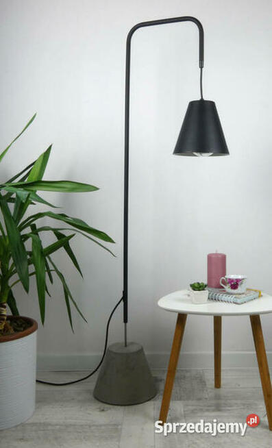 Lampa podłogowa BETED design metal+beton