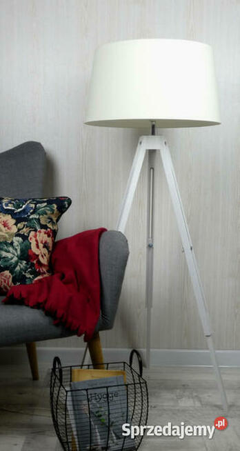 Lampa podłogowa JUNGATORP skandynawski drewno regulowany