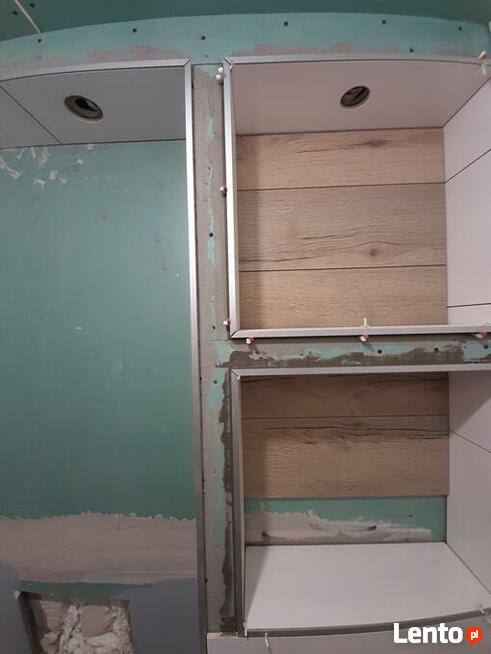 Fachowiec od remontów pod klucz.