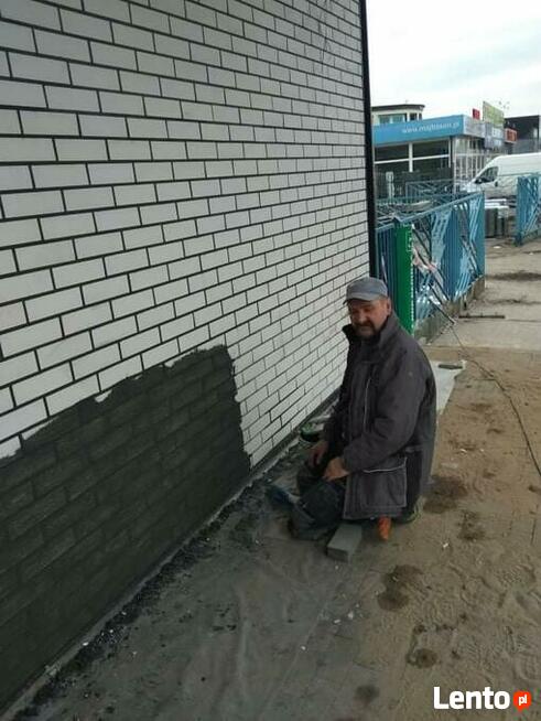 Fachowiec od remontów pod klucz.