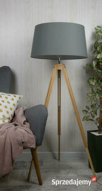 Lampa podłogowa JUNGATORP skandynawski drewno regulowany