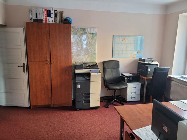 Lokal biurowy na parterze do wynajęcia na Bielanach