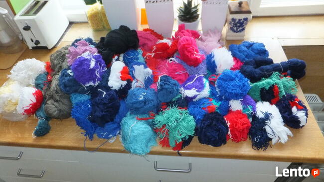 Włoczka na pompony różnokolorowa