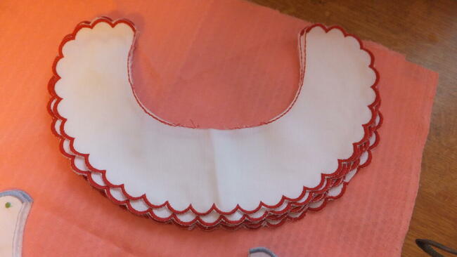 Kołnierzyki haftowane dziewczęce