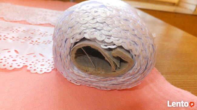 Haft atłasowy nowy ,biały , wysokość 12 cm